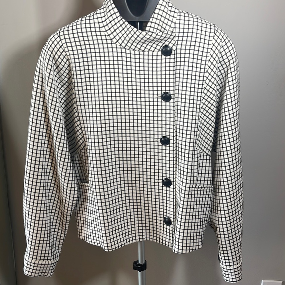 CABI BLACK AND WHITE CHECK JACKET size M